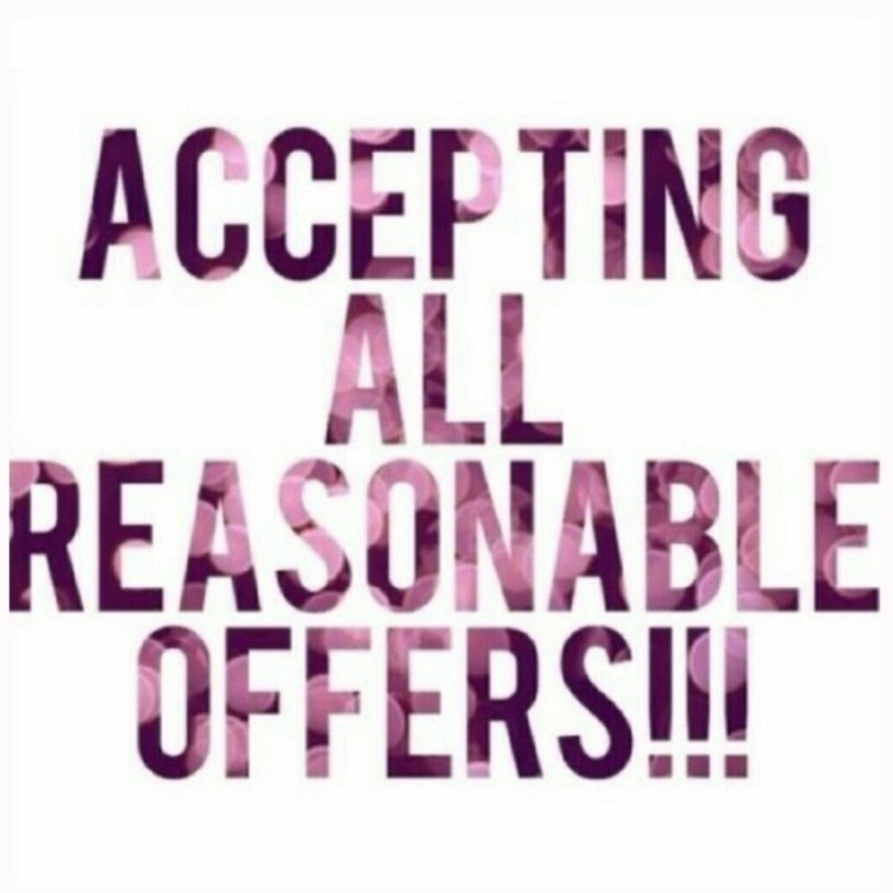 REDUCED PRICES ON ENTIRE CLOSET!